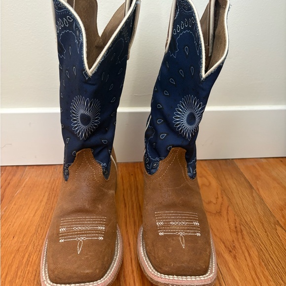 Ariat Western Boots Women’s 6B Brown Suede & Blue Embroidered Shaft - Picture 1 of 10